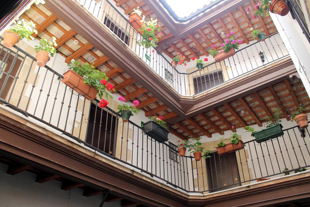 圣玛丽亚港狮子宫旅馆公寓 外观 照片